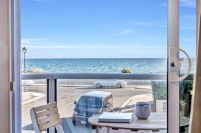 The Beach Pad - Breezy Bohemian Oceanfront Oasis, Adelaide